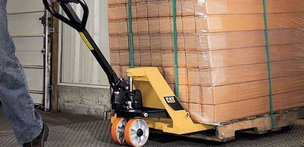What is a Pallet Truck? Definition, Types, and Uses Explained