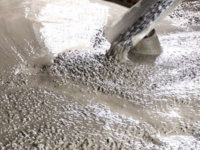 How to Mix Concrete for Construction Projects in the UAE